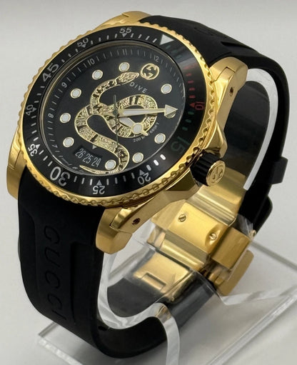 Gucci Dive Black Dial Gold-Tone Rubber Strap 45mm. Men's Watch YA136219