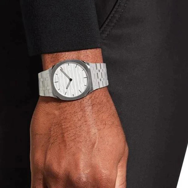 Gucci 25H YA163407 38mm Quartz Watch – Silver Dial, Stainless Steel Bracelet
